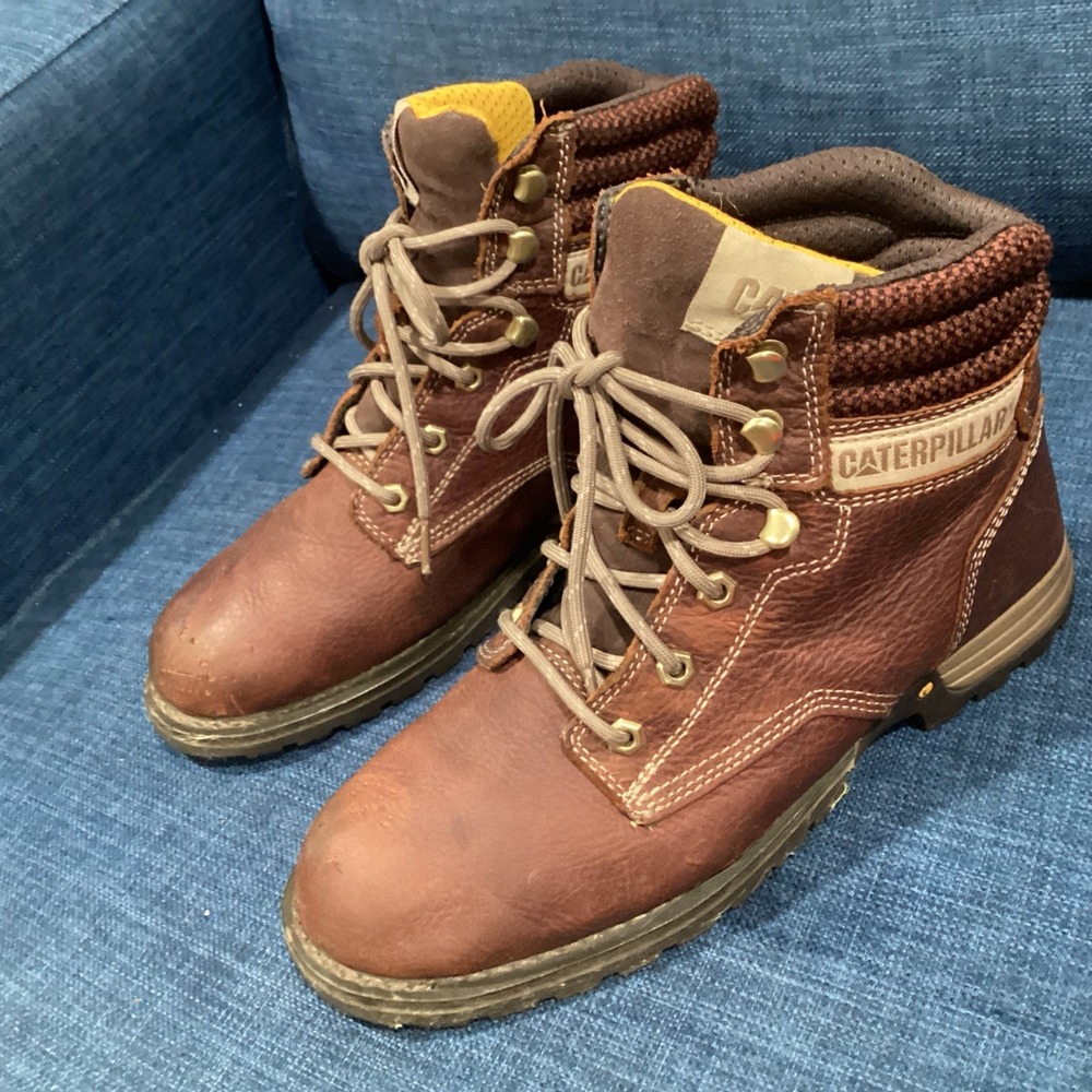 Women Boots Caterpillar Water And Stain Repellent Size 8.5